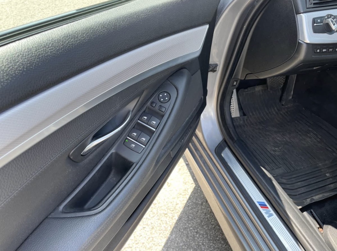 BMW 535I thumbnail 17