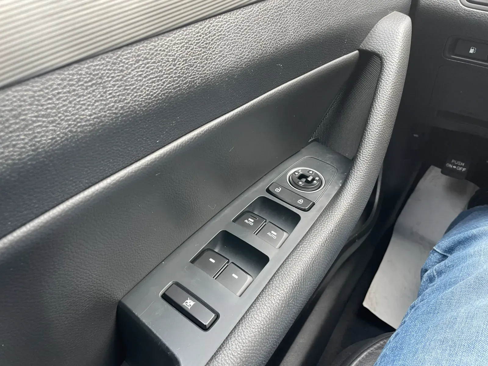 Hyundai Sonata thumbnail 17