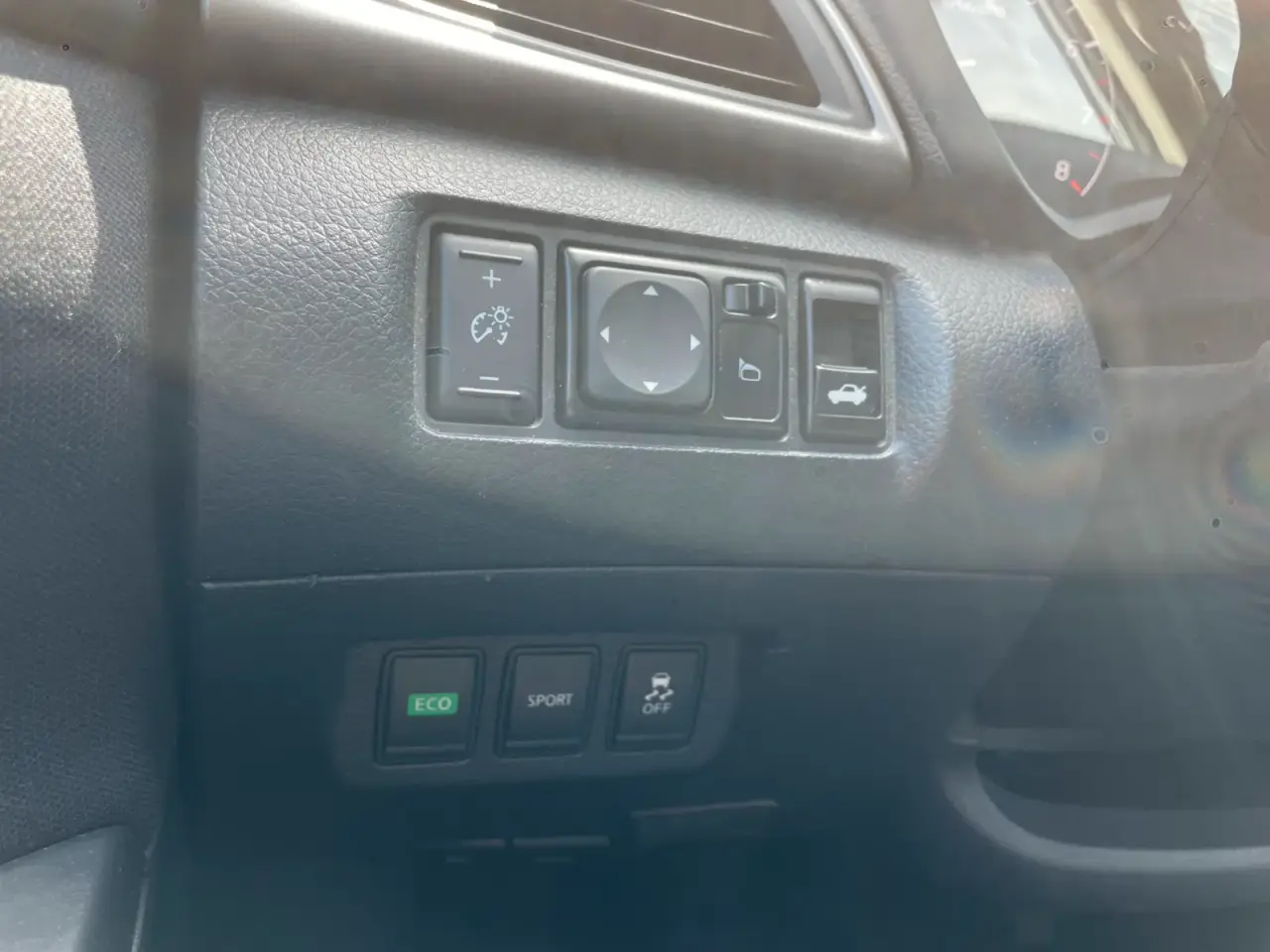 Nissan Sentra thumbnail 15