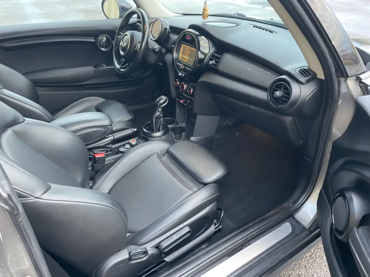 Mini Cooper thumbnail 9