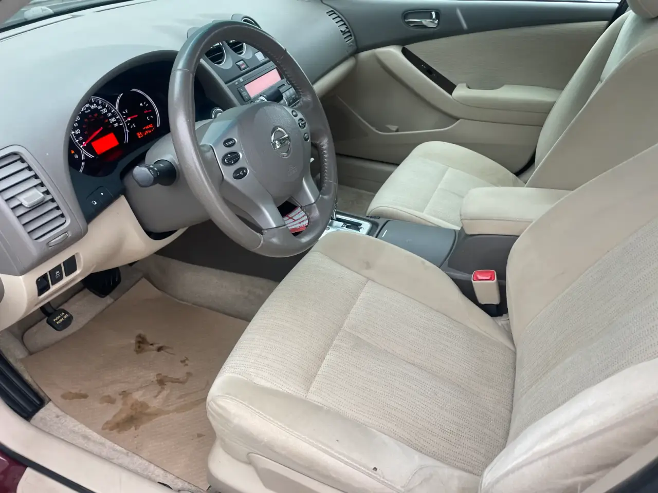 Nissan Altima thumbnail 11