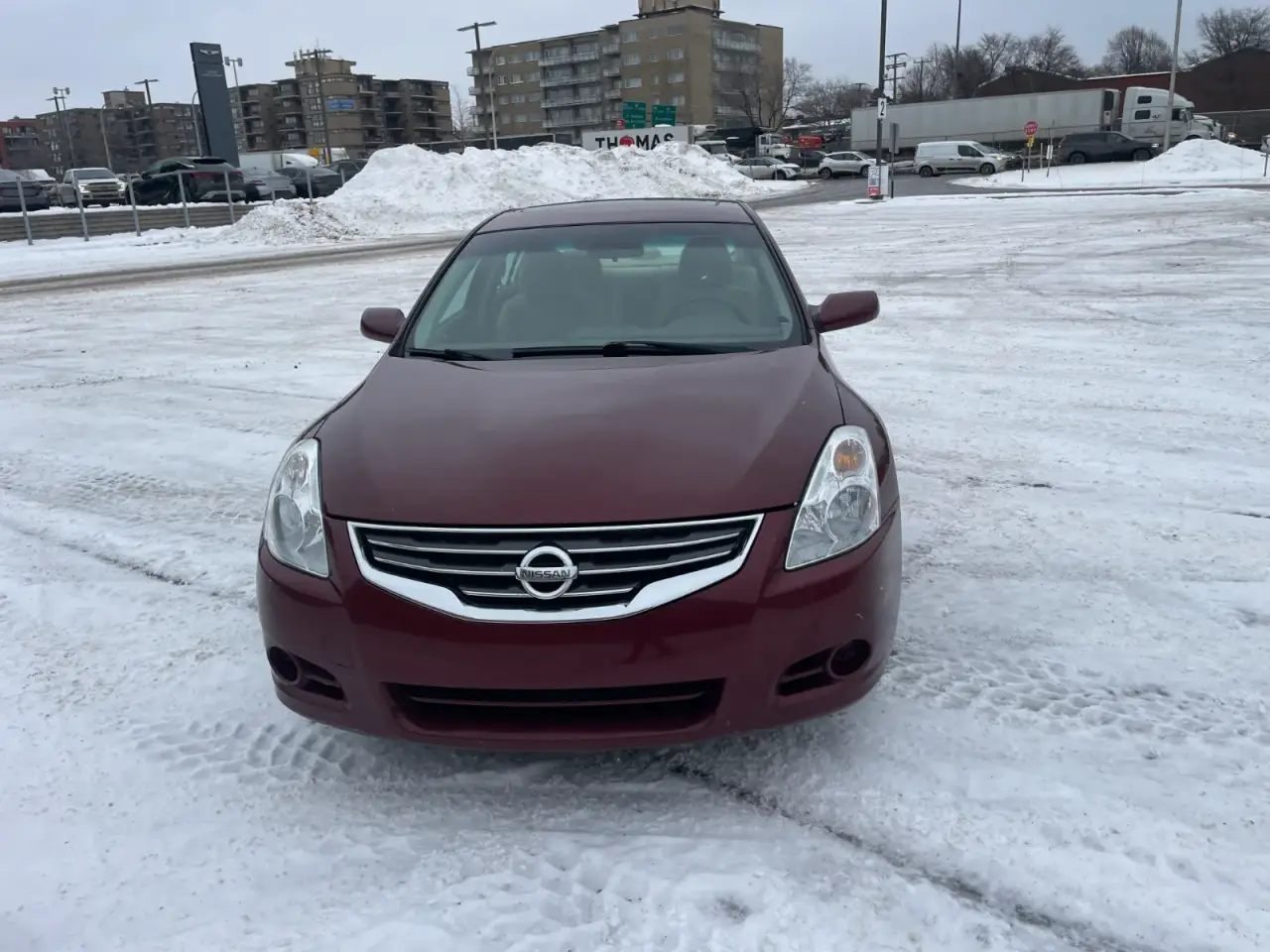 Nissan Altima thumbnail 8
