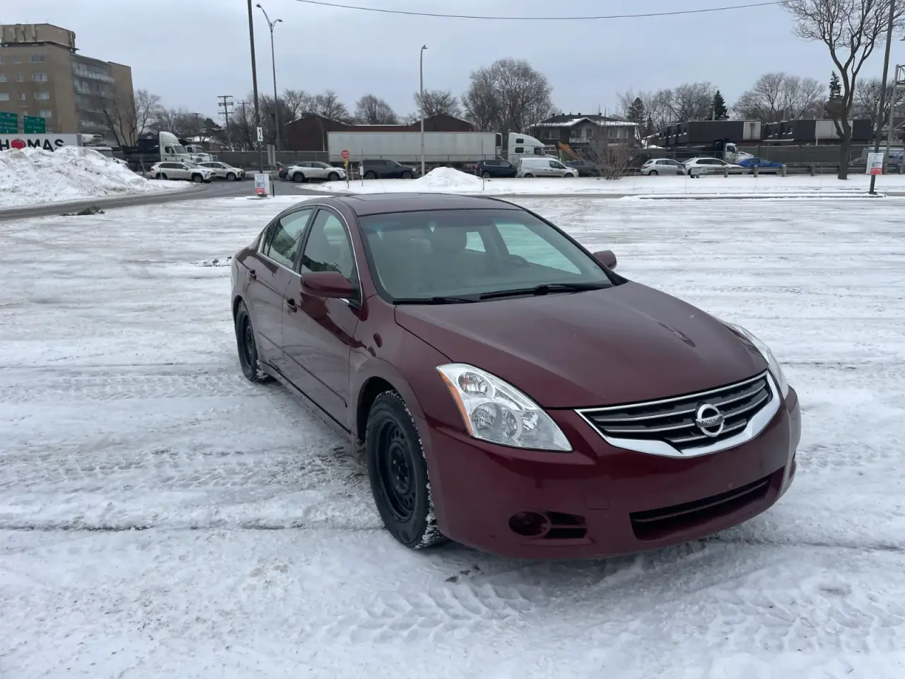 Nissan Altima thumbnail 7
