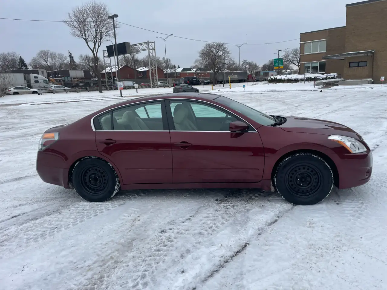 Nissan Altima thumbnail 5