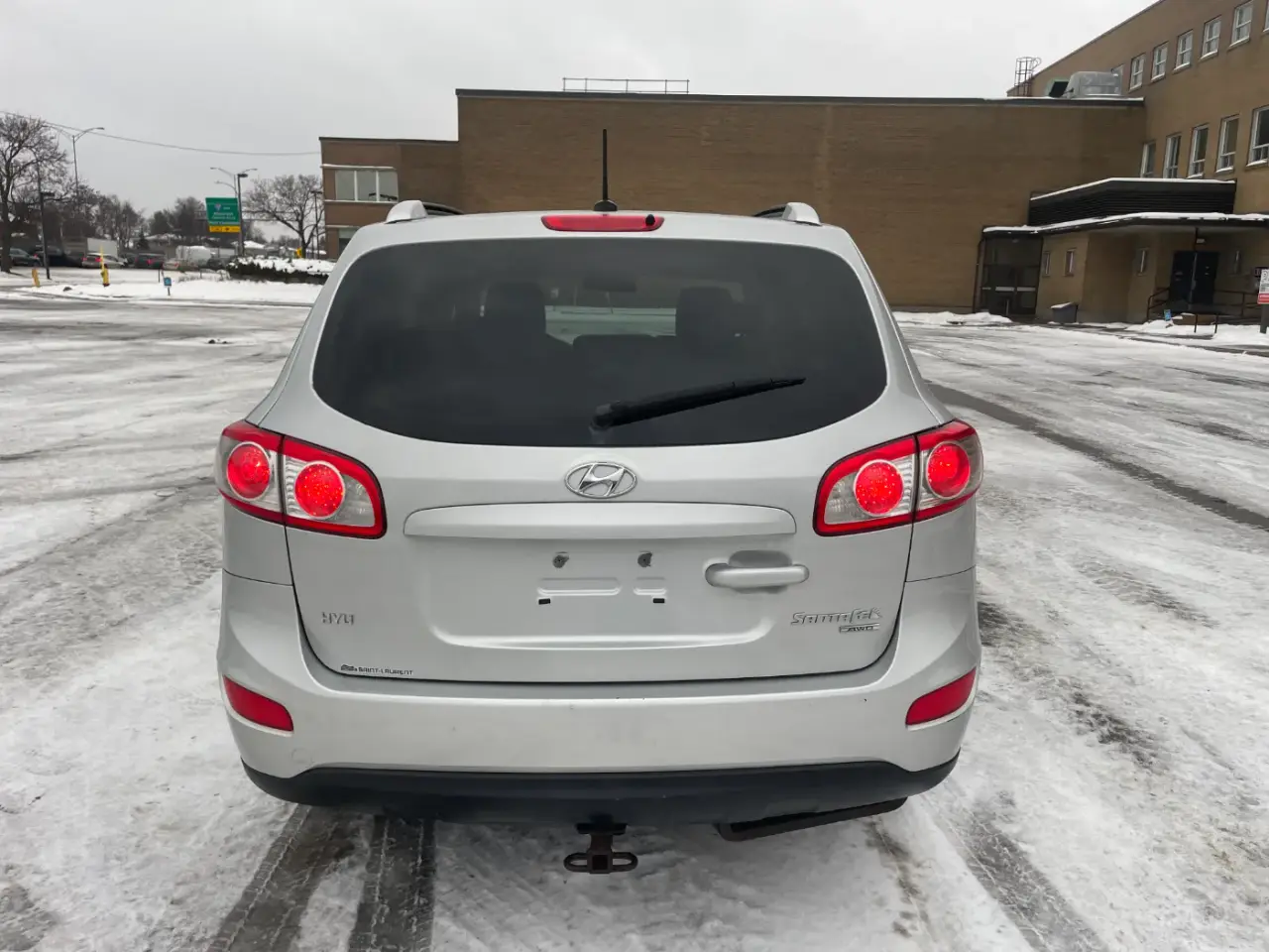 Hyundai Santa Fe thumbnail 4