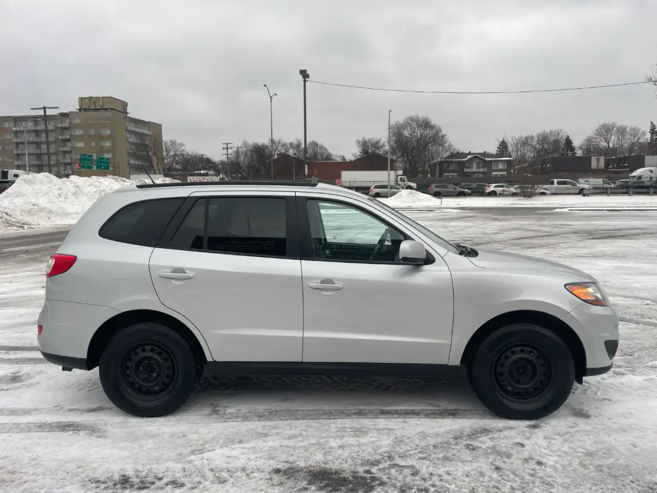 Hyundai Santa Fe thumbnail 3