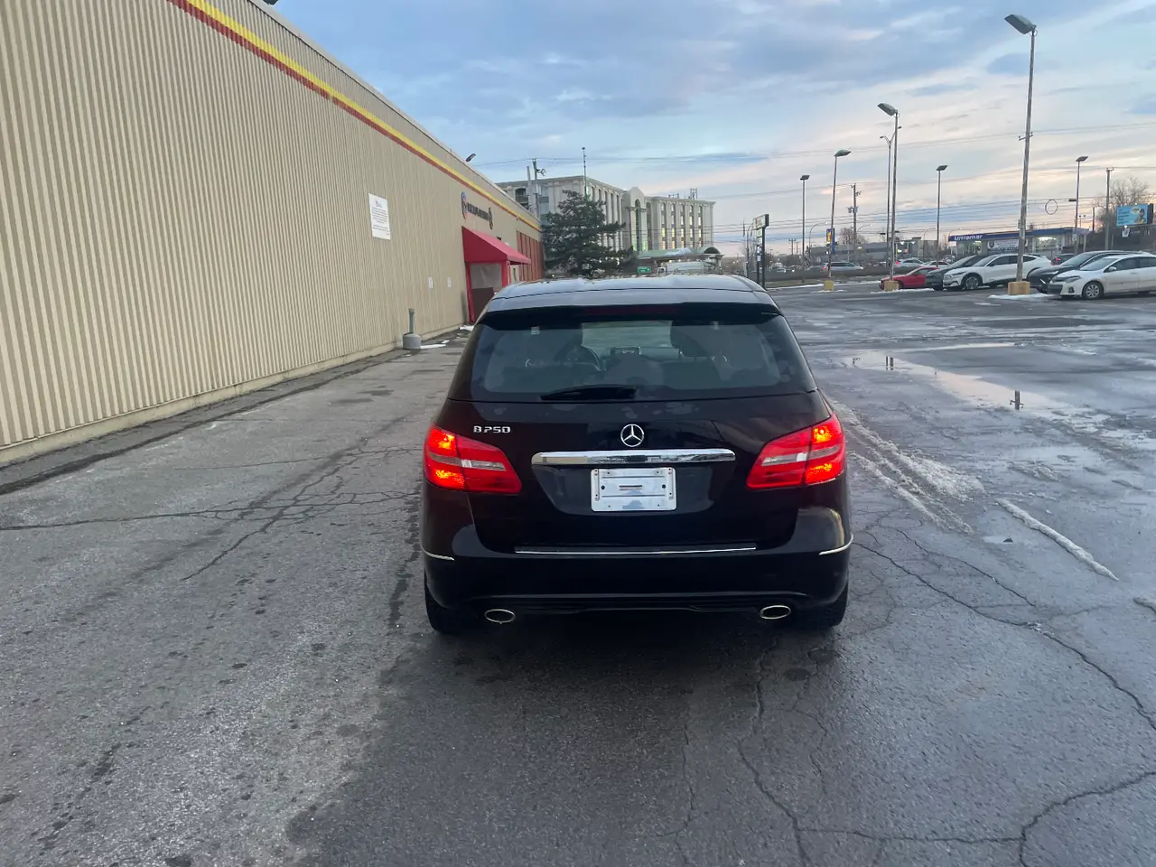 Mercedes B250 thumbnail 4