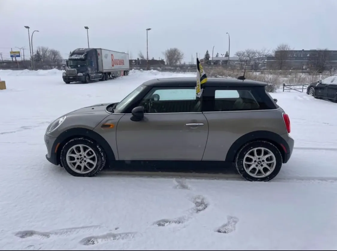 Mini Cooper thumbnail 2