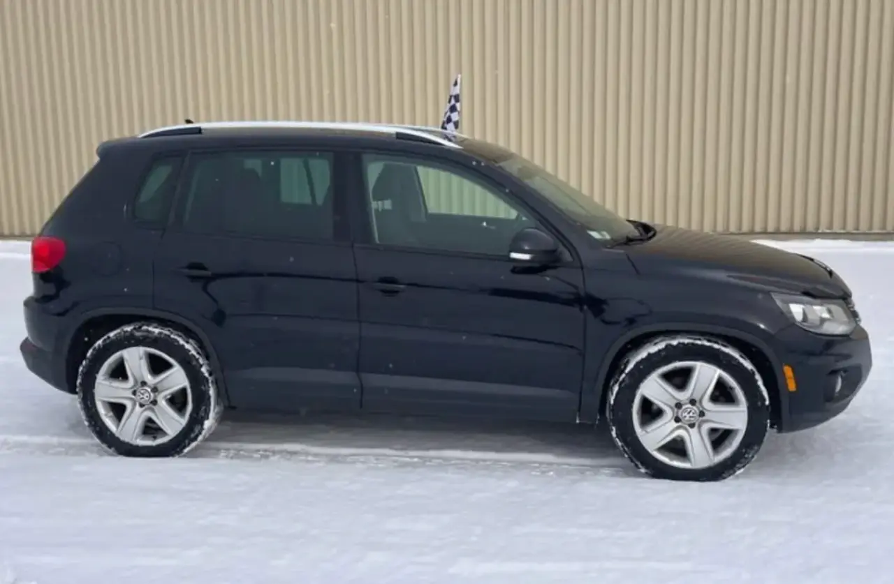 Volkswagen Tiguan Highline thumbnail 2