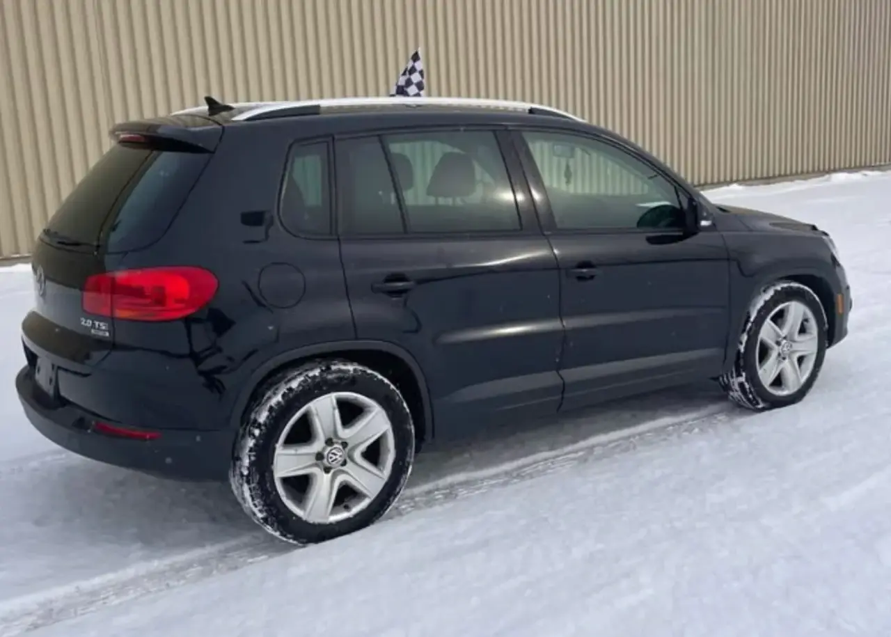 Volkswagen Tiguan Highline thumbnail 3