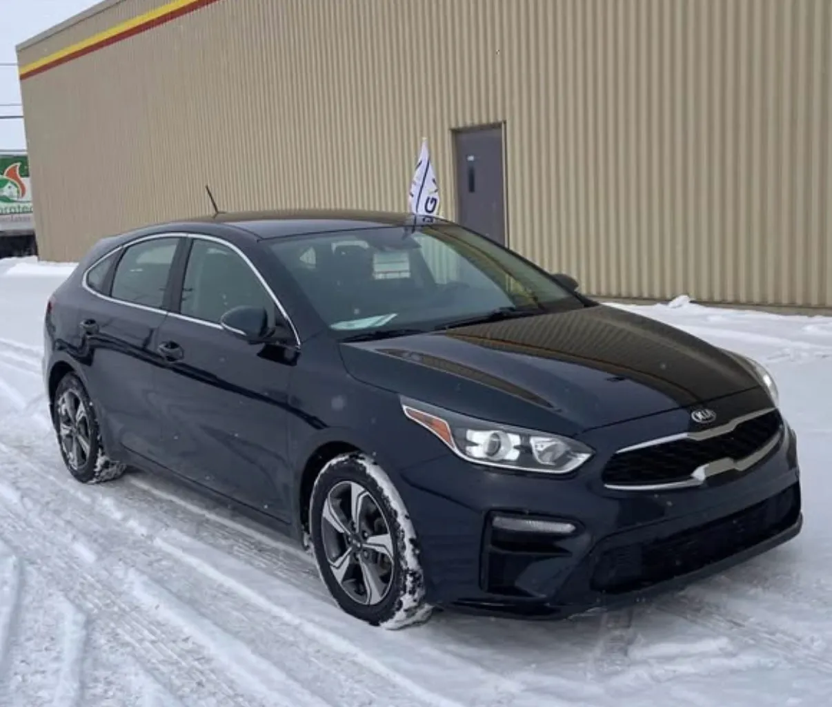 KIA Forte5 thumbnail 7