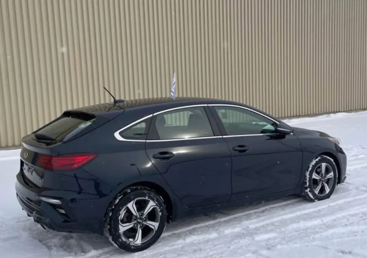 KIA Forte5 thumbnail 5