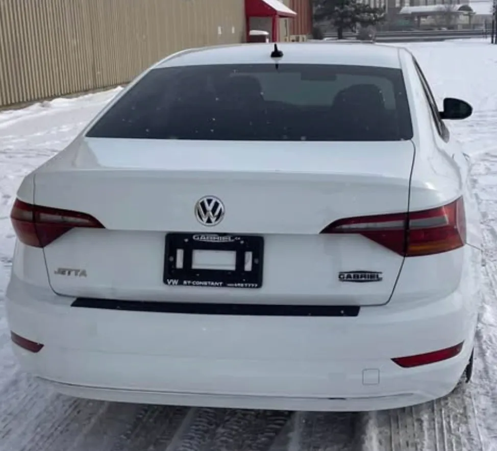 Volkswagen Jetta thumbnail 4