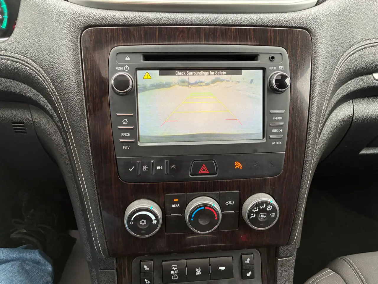 Chevrolet Traverse thumbnail 18