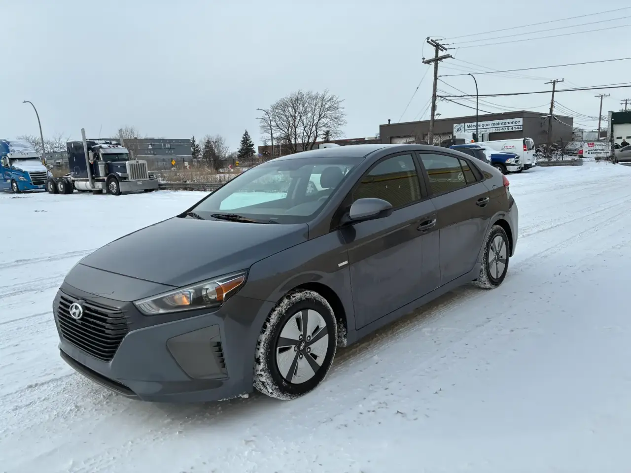 Hyundai Ioniq SEL Hybrid