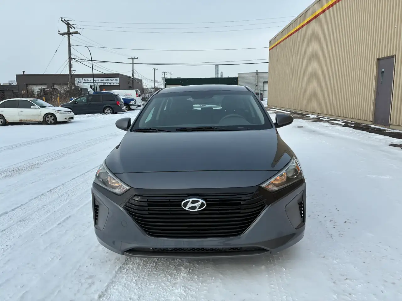 Hyundai Ioniq SEL Hybrid thumbnail 8