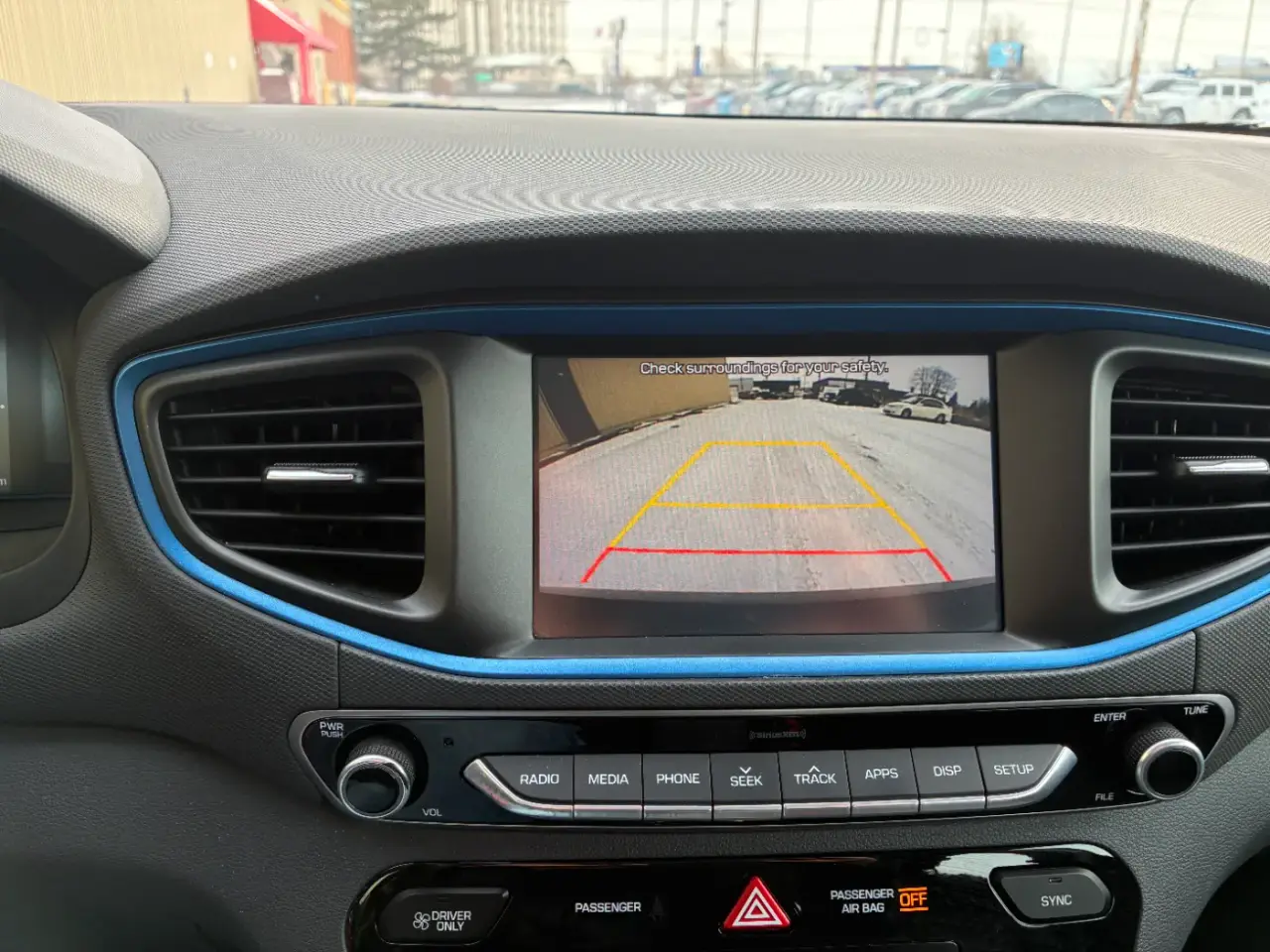 Hyundai Ioniq SEL Hybrid thumbnail 13