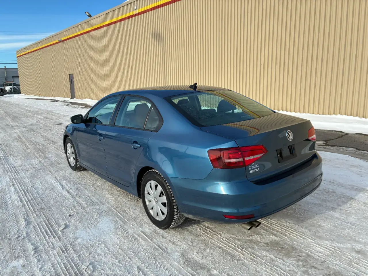 Volkswagen Jetta thumbnail 4