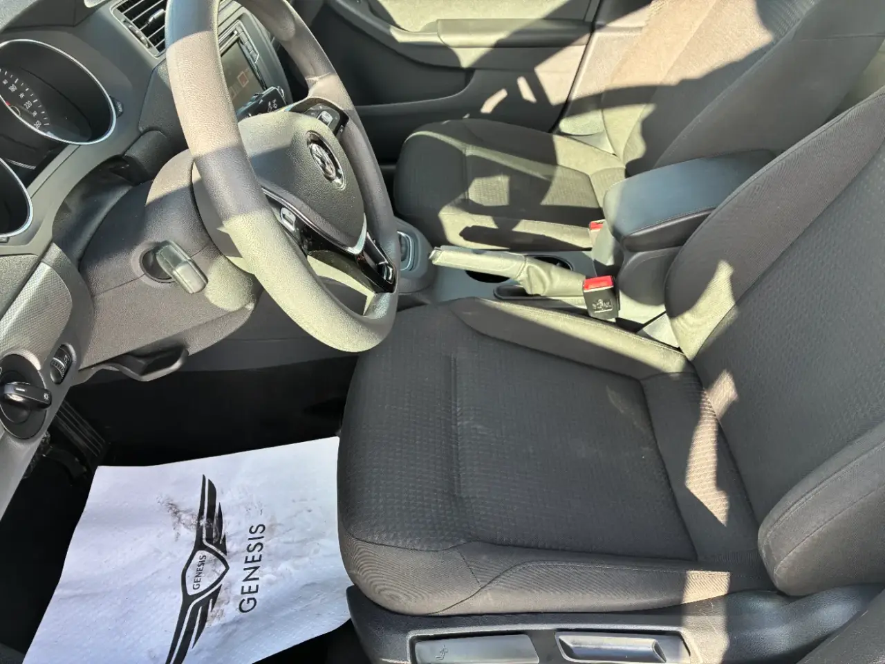 Volkswagen Jetta thumbnail 10