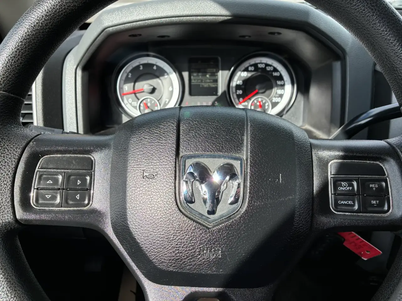 Ram 1500 HEMI thumbnail 15