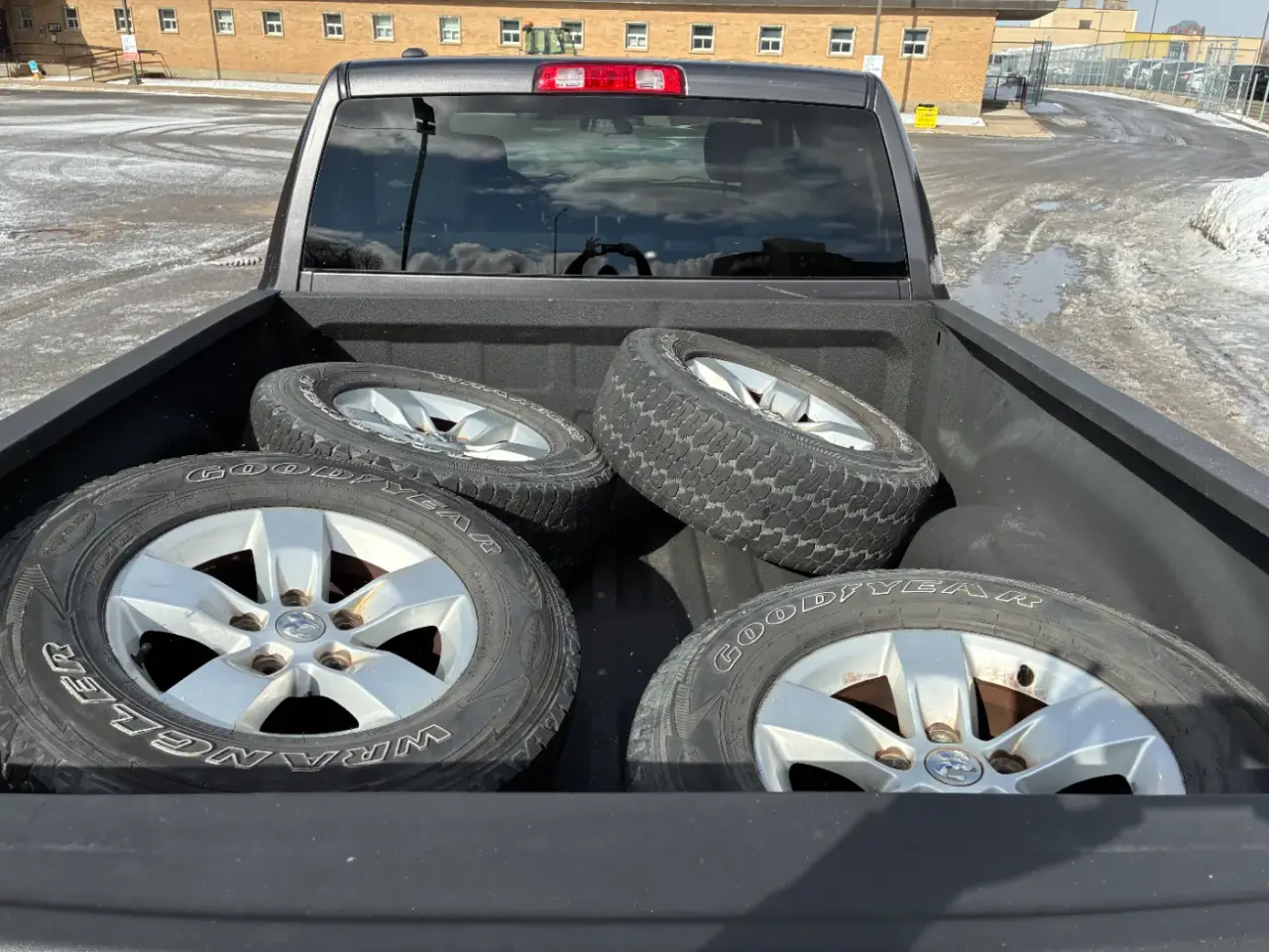 Ram 1500 HEMI thumbnail 9