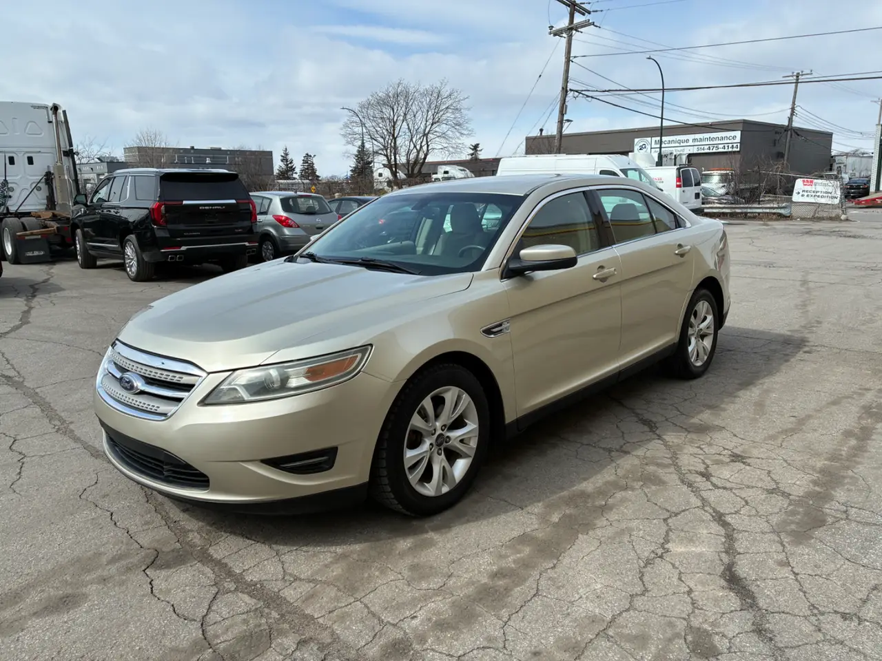 Ford Taurus