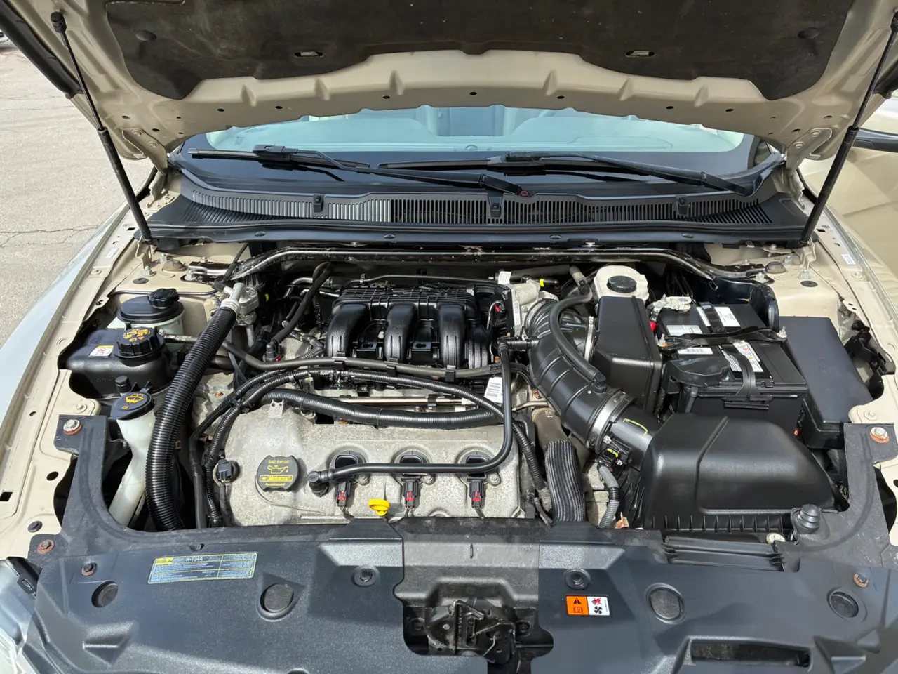 Ford Taurus thumbnail 9