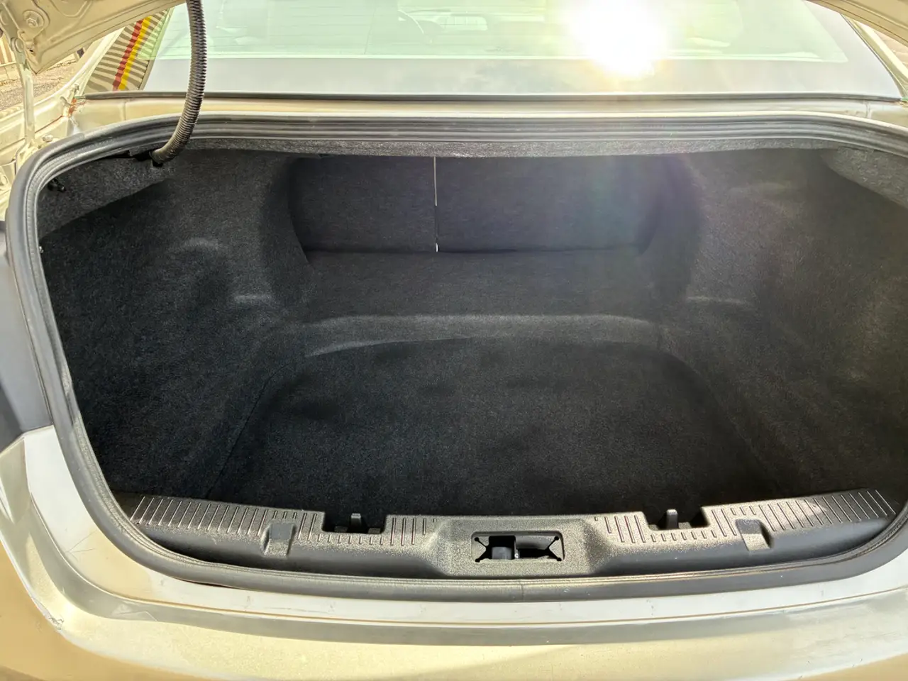 Ford Taurus thumbnail 11