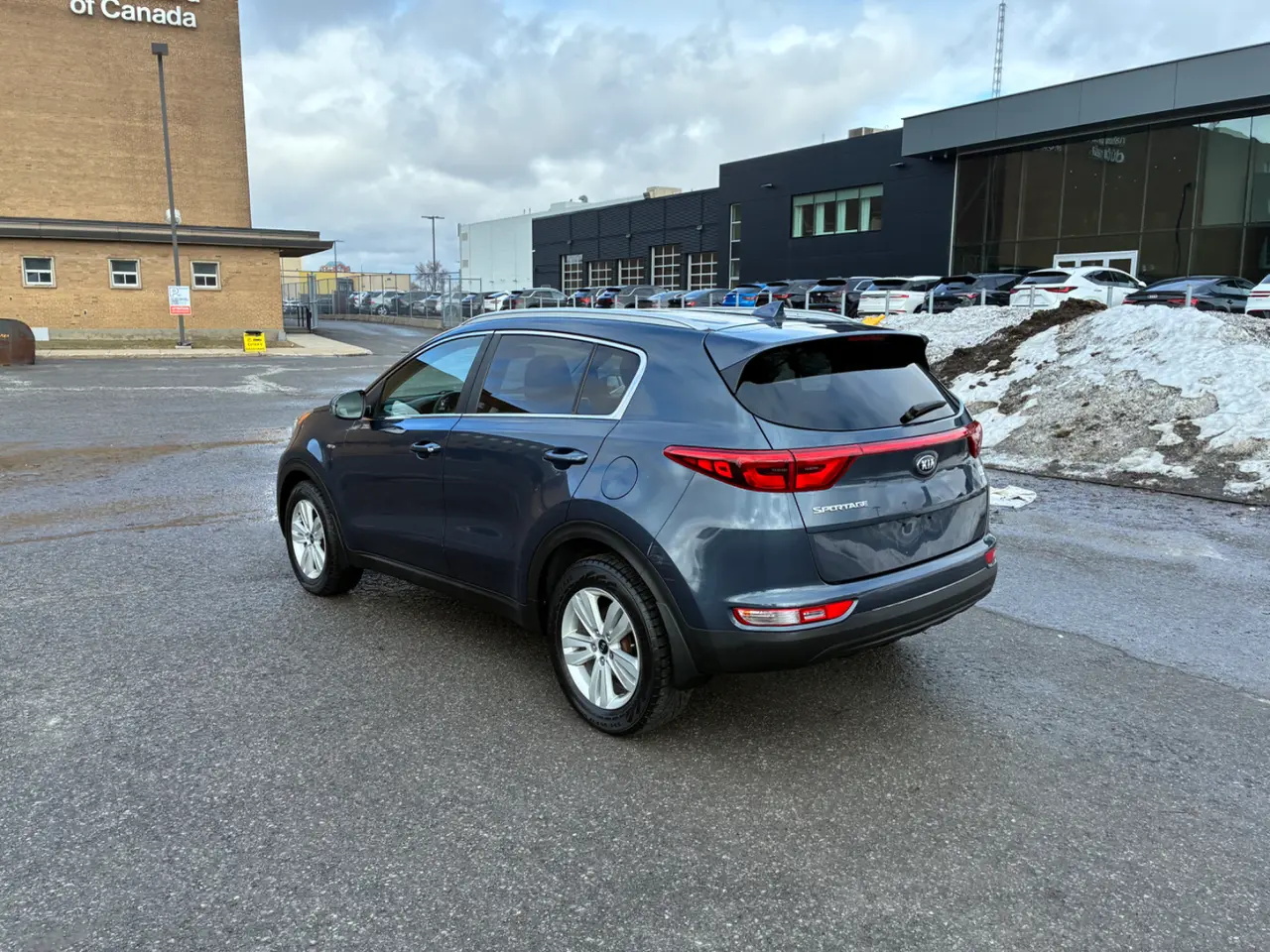 Kia Sportage LX thumbnail 3