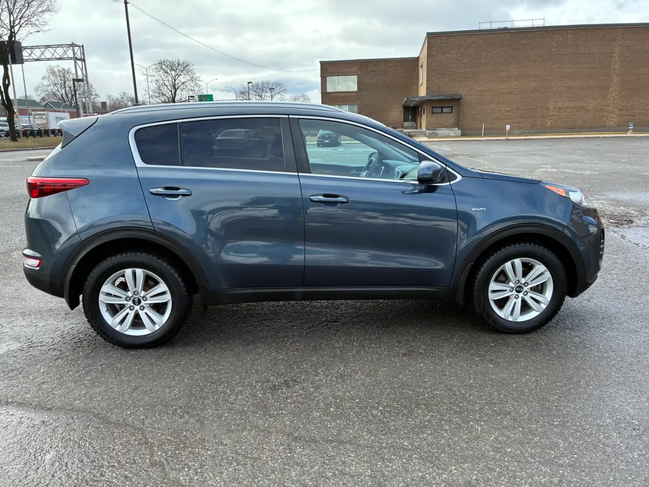 Kia Sportage LX thumbnail 5