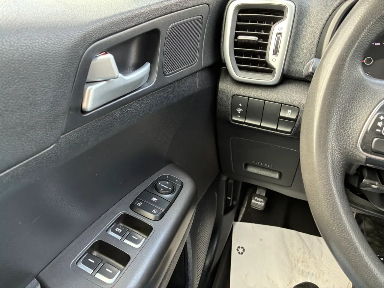 Kia Sportage LX thumbnail 17