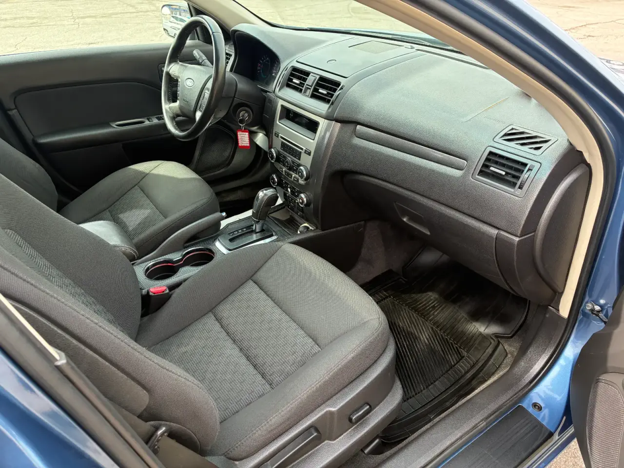 Ford Fusion thumbnail 10