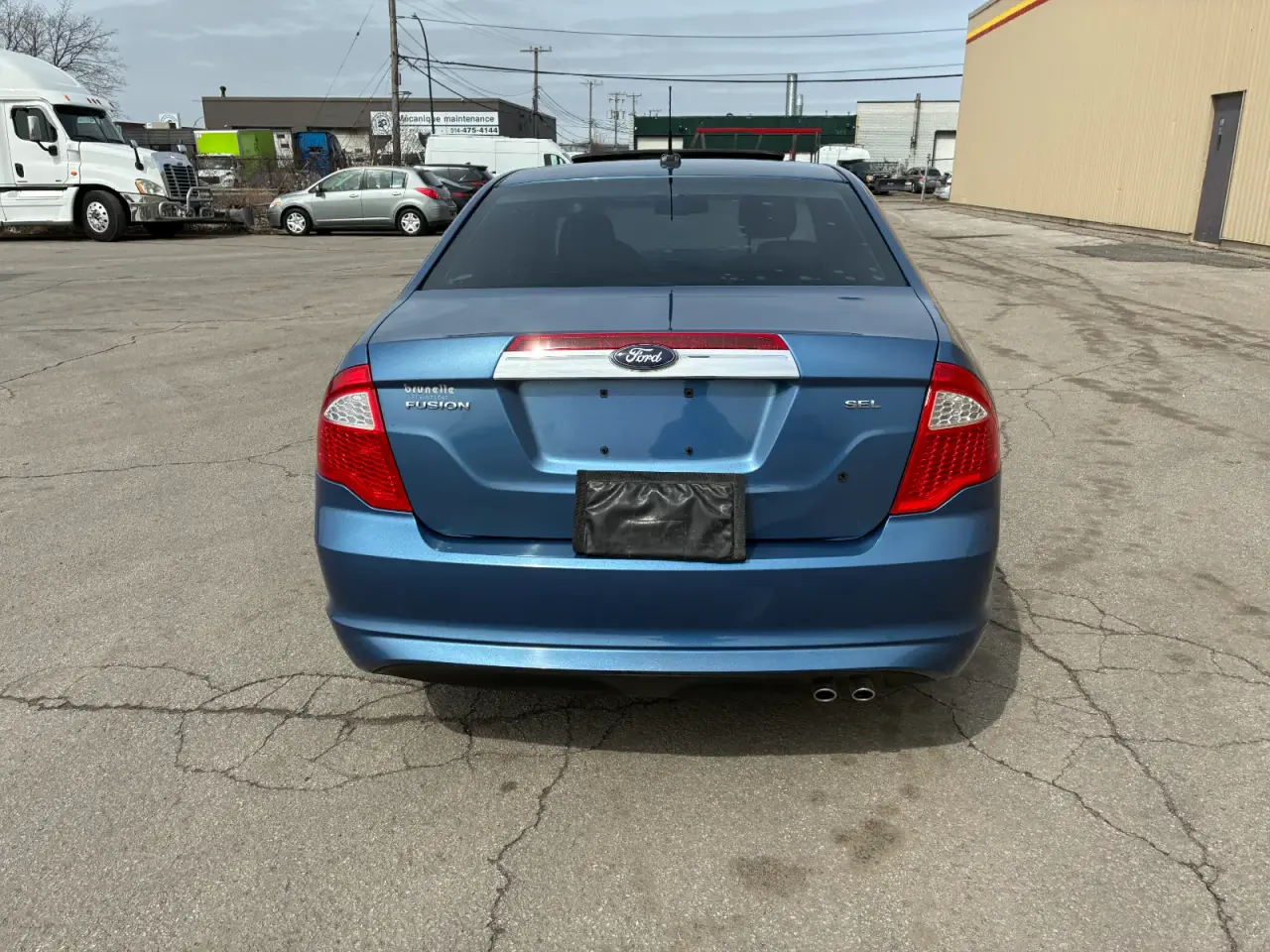 Ford Fusion thumbnail 4