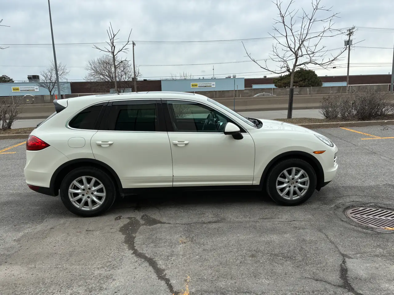 Porsche Cayenne thumbnail 6