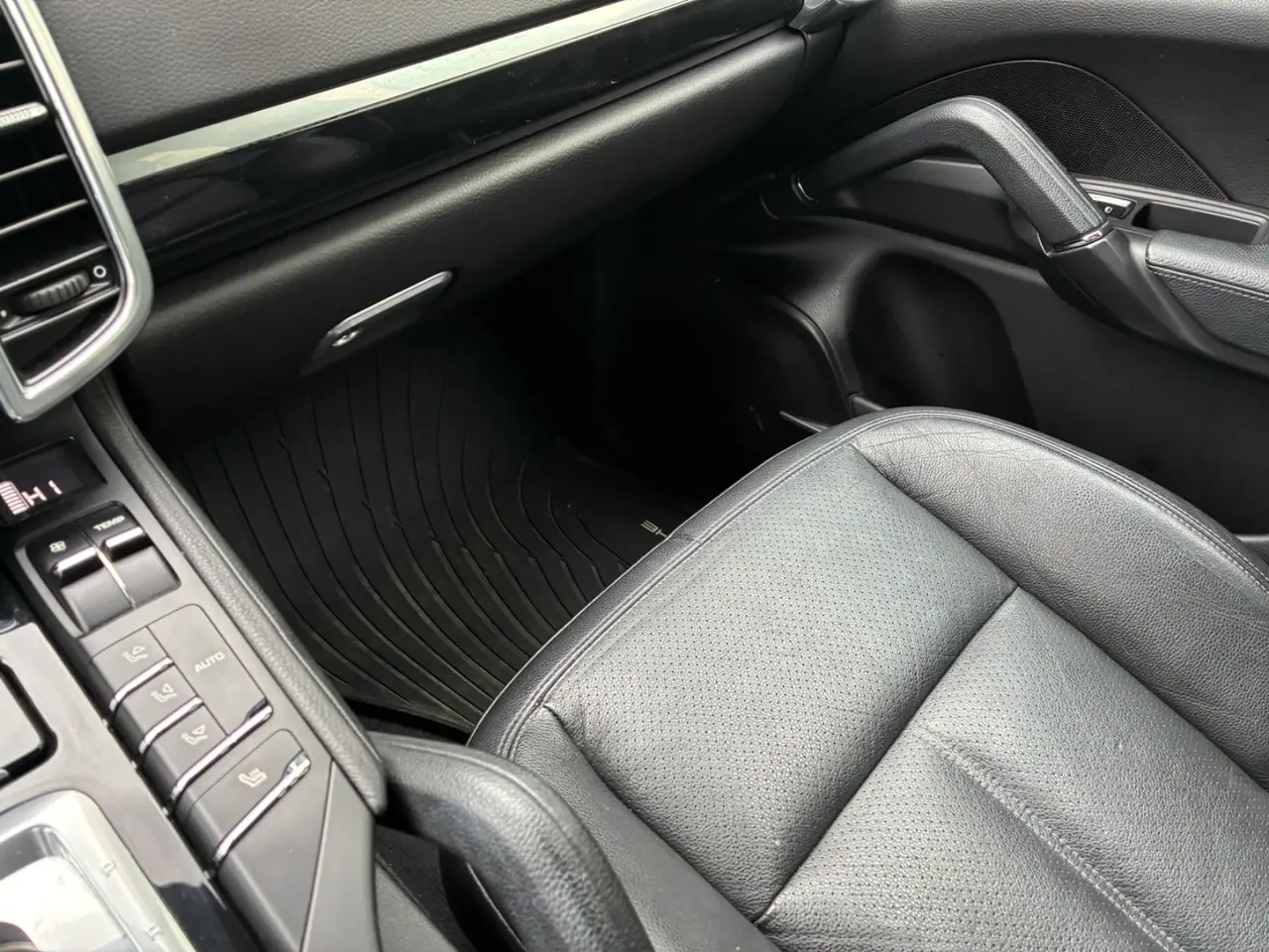 Porsche Cayenne thumbnail 15