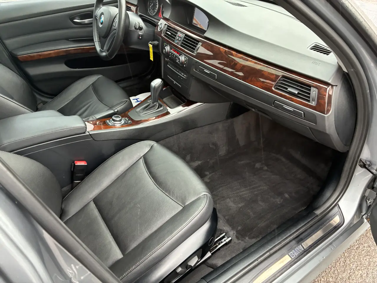 BMW 328xi thumbnail 12