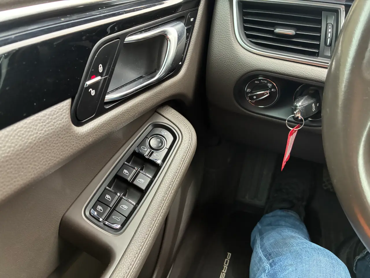Porsche Macan S thumbnail 15