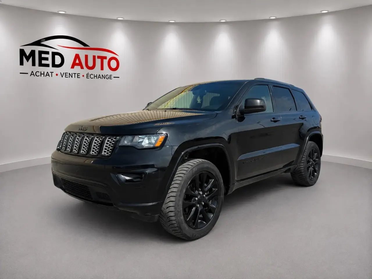 Jeep  Grand Cherokee Altitude 4x4