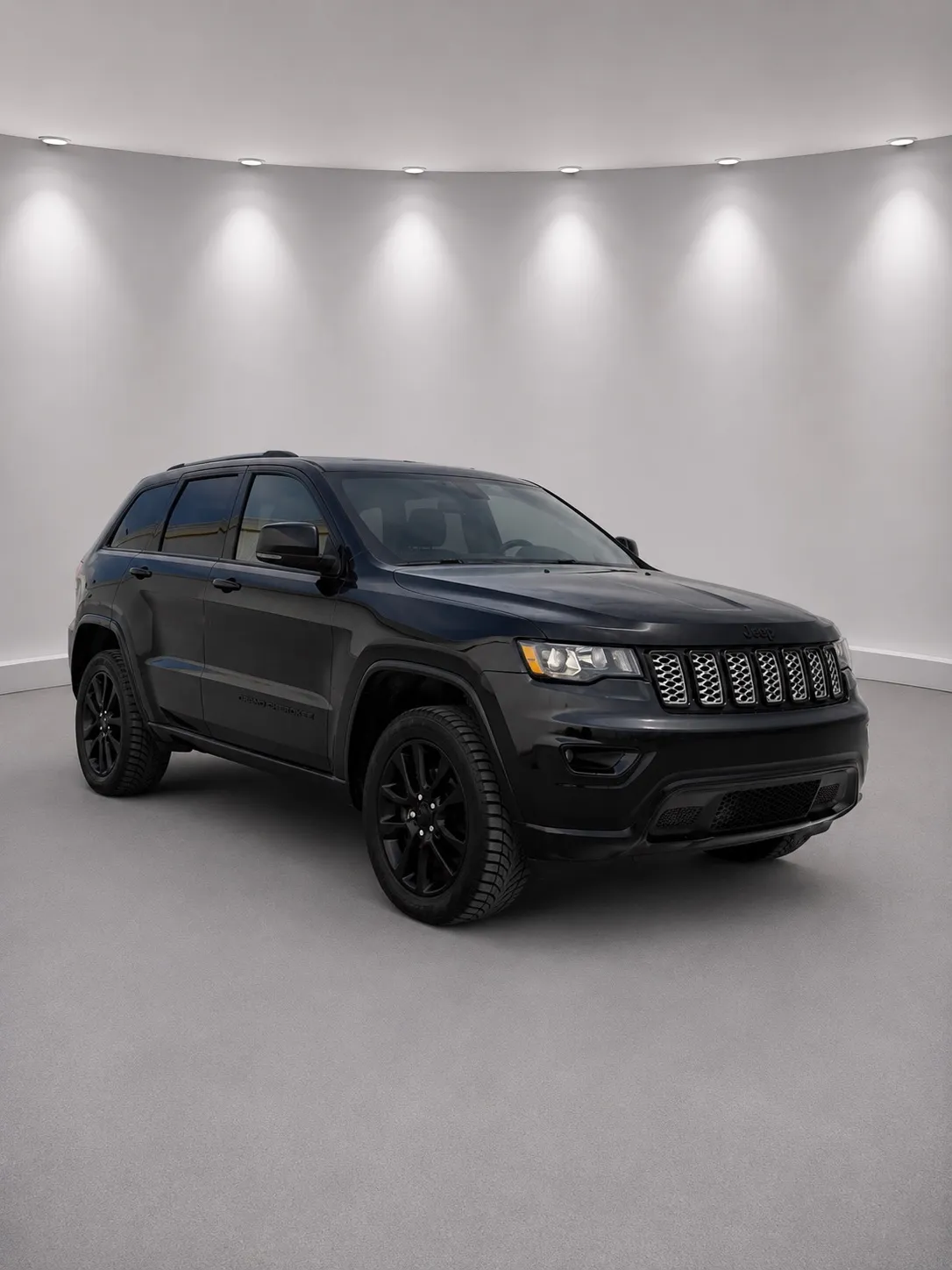 Jeep  Grand Cherokee Altitude 4x4 thumbnail 5