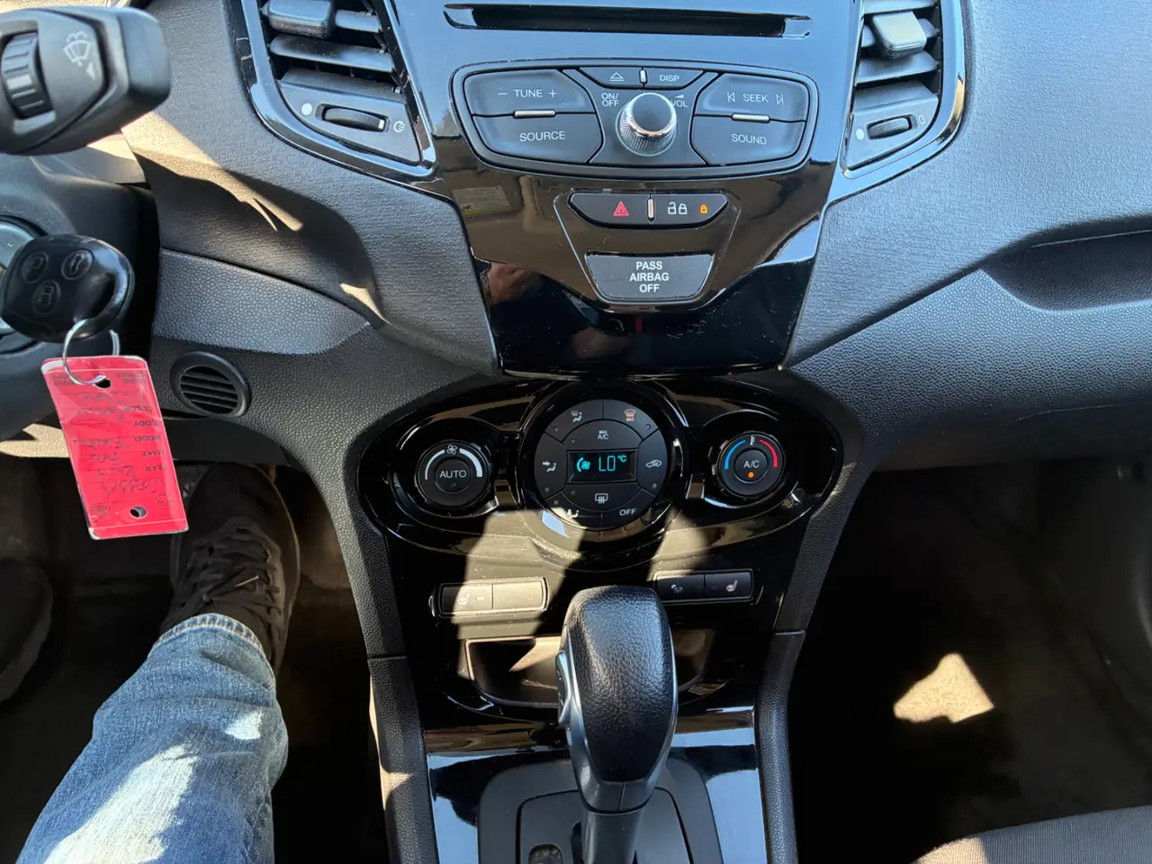 Ford Fiesta thumbnail 13