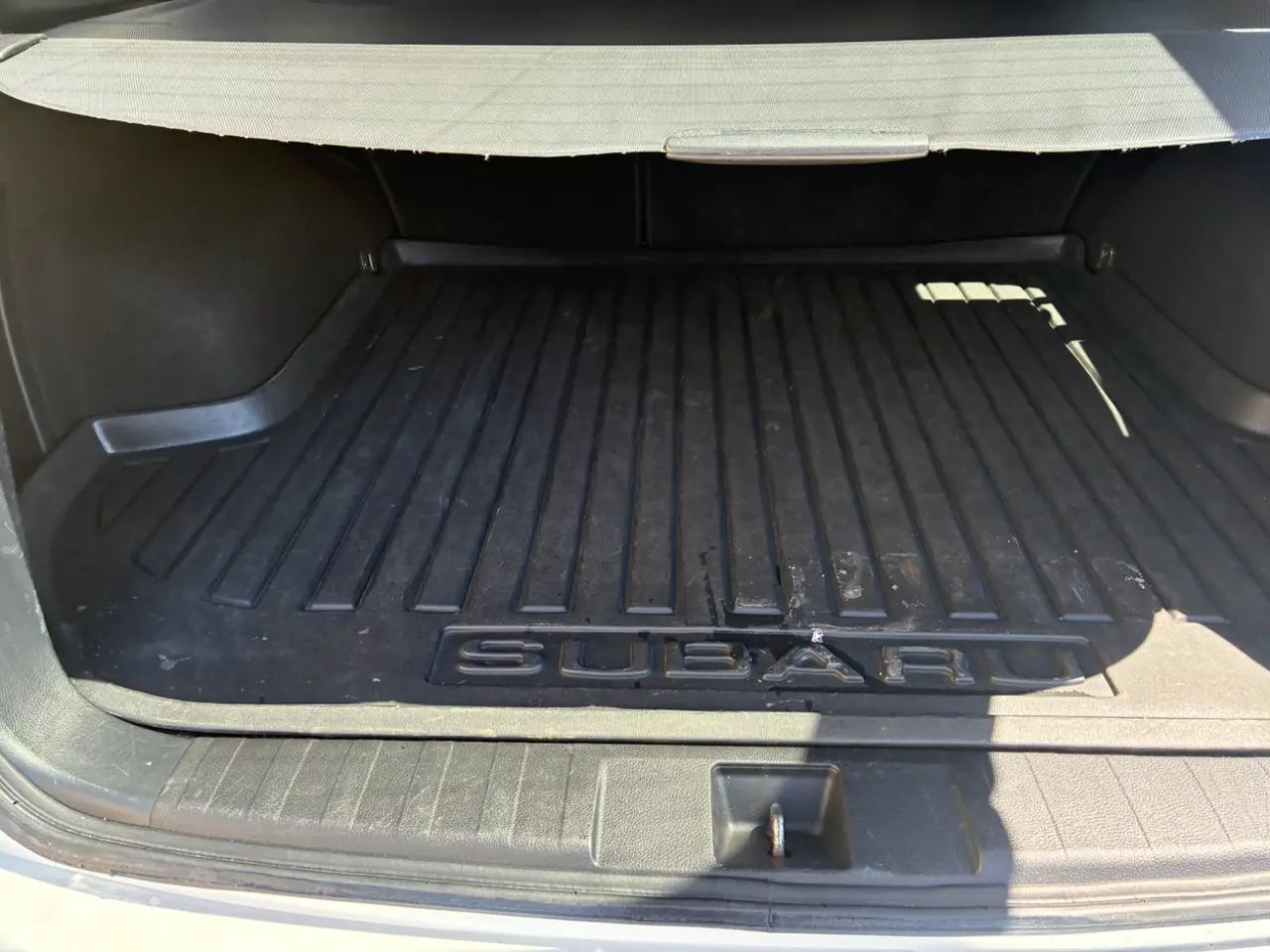 Subaru Outback thumbnail 8