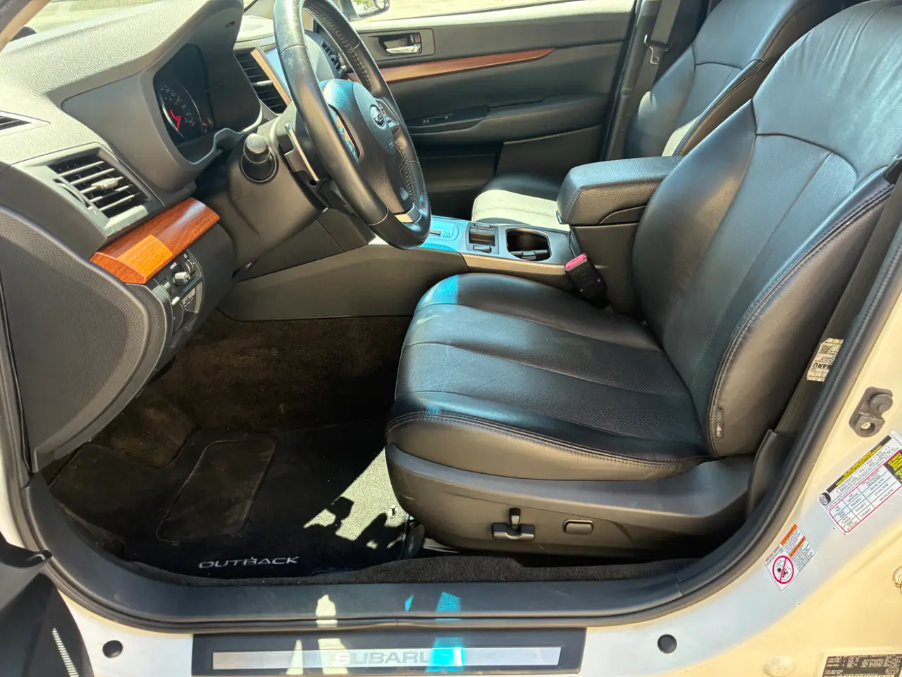 Subaru Outback thumbnail 11