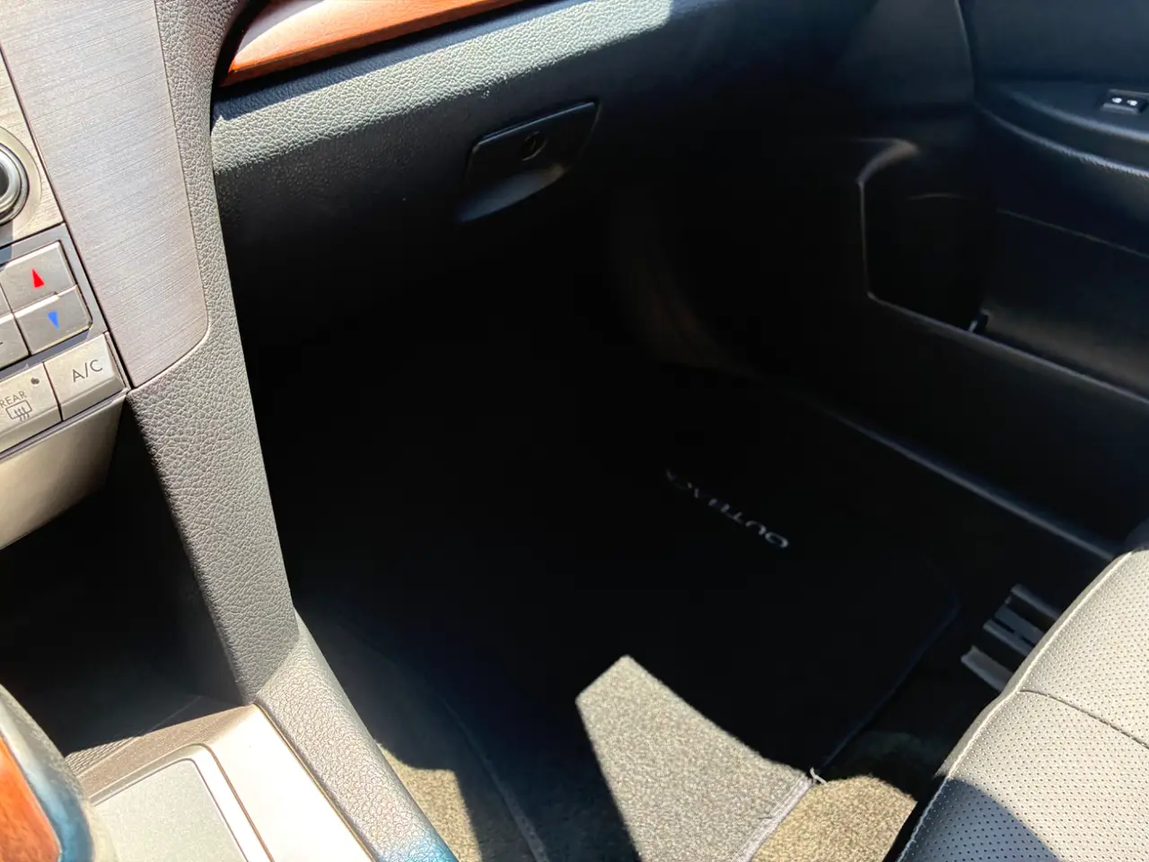 Subaru Outback thumbnail 12
