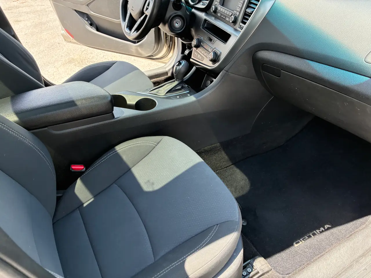 KIA Optima thumbnail 7