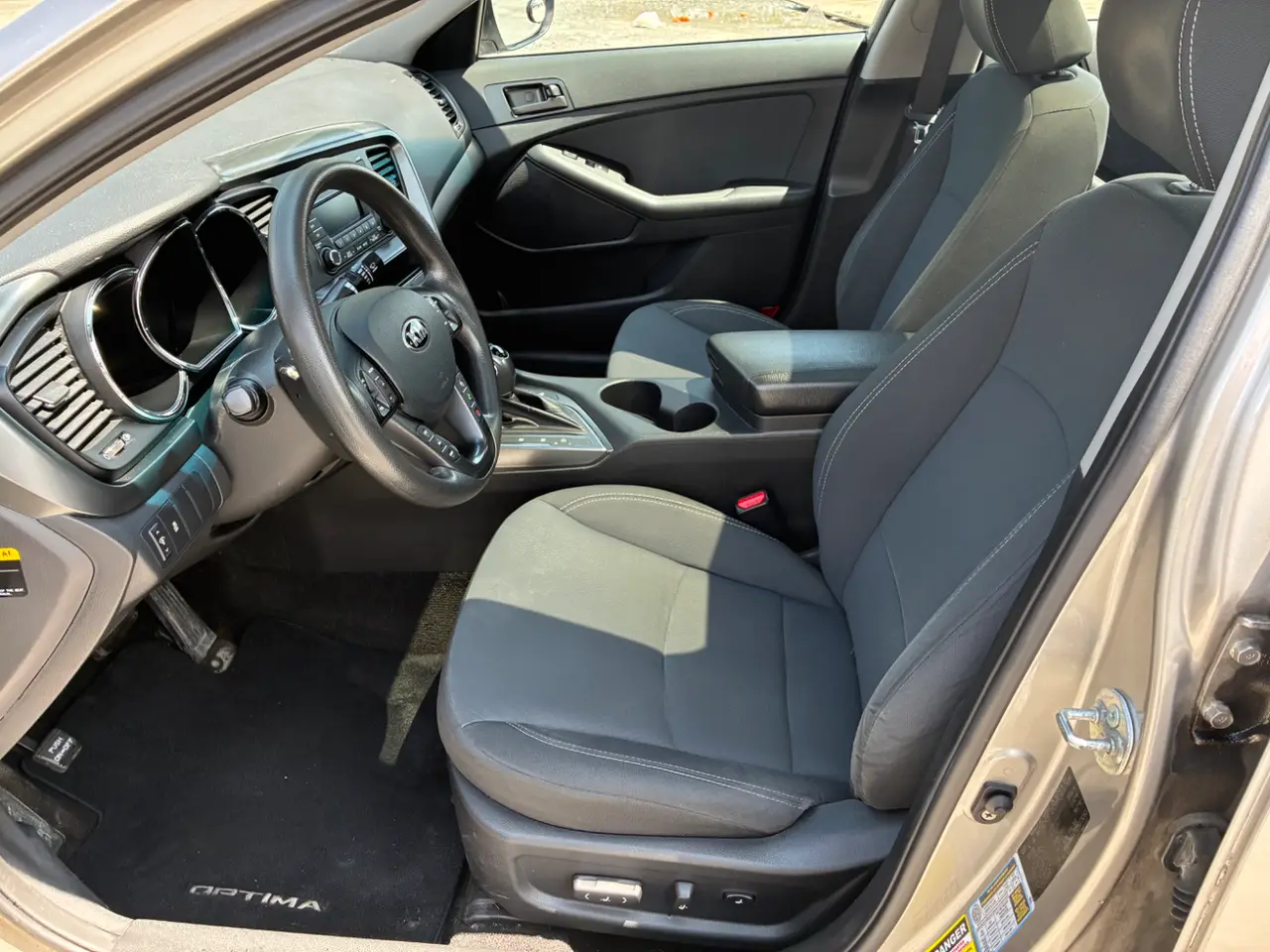 KIA Optima thumbnail 8