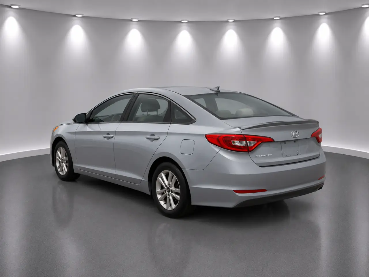 Hyundai Sonata thumbnail 2