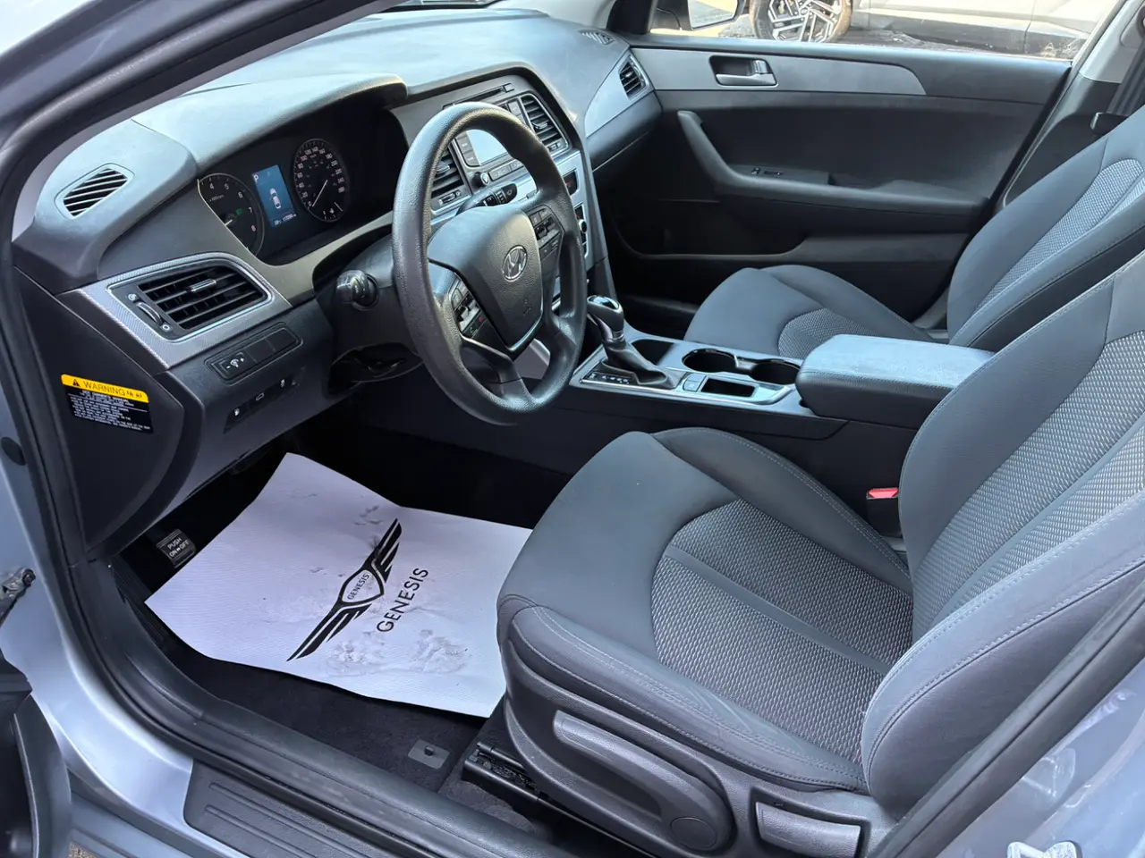 Hyundai Sonata thumbnail 11