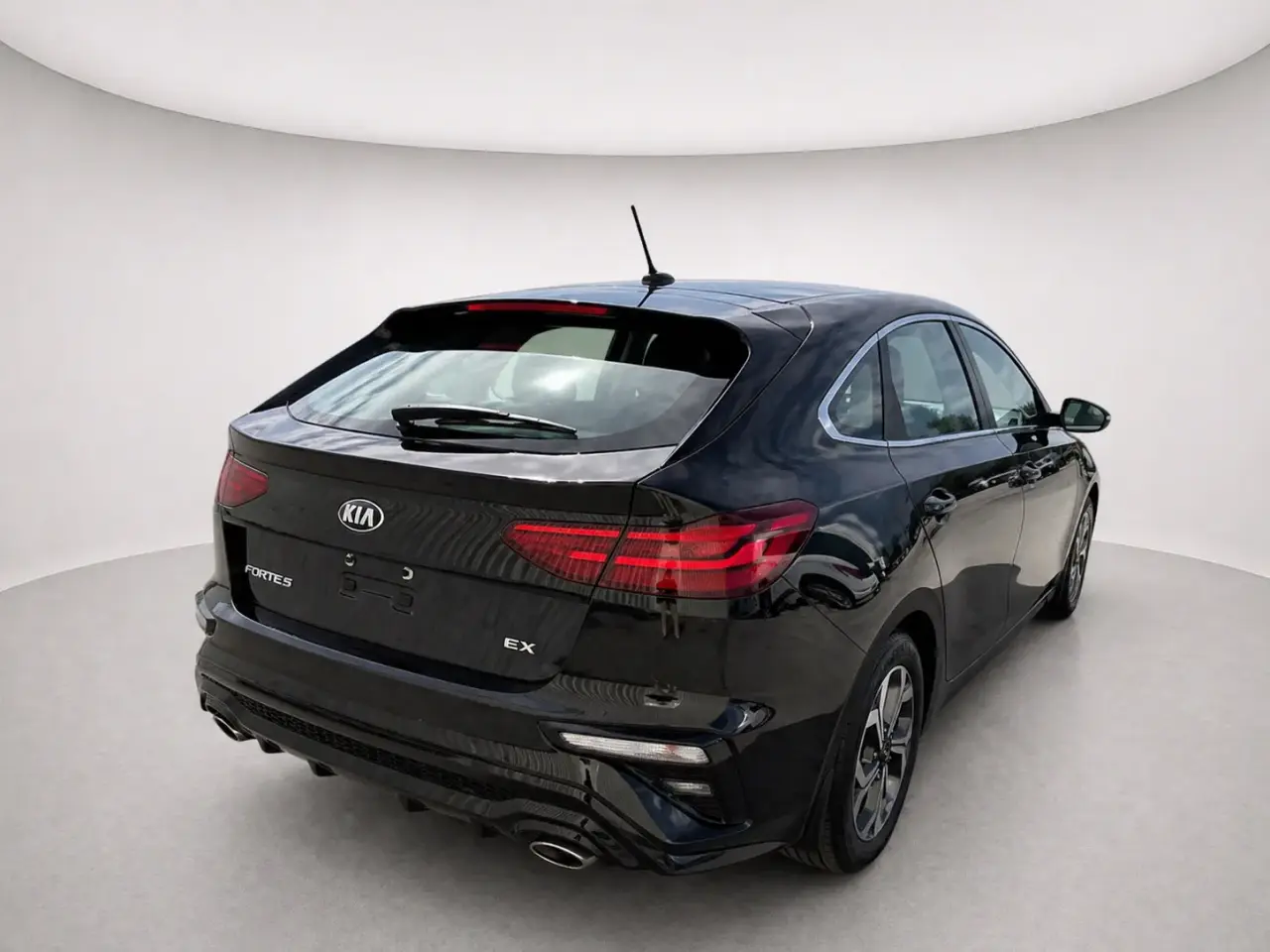 KIA Forte5 EX IVT thumbnail 4