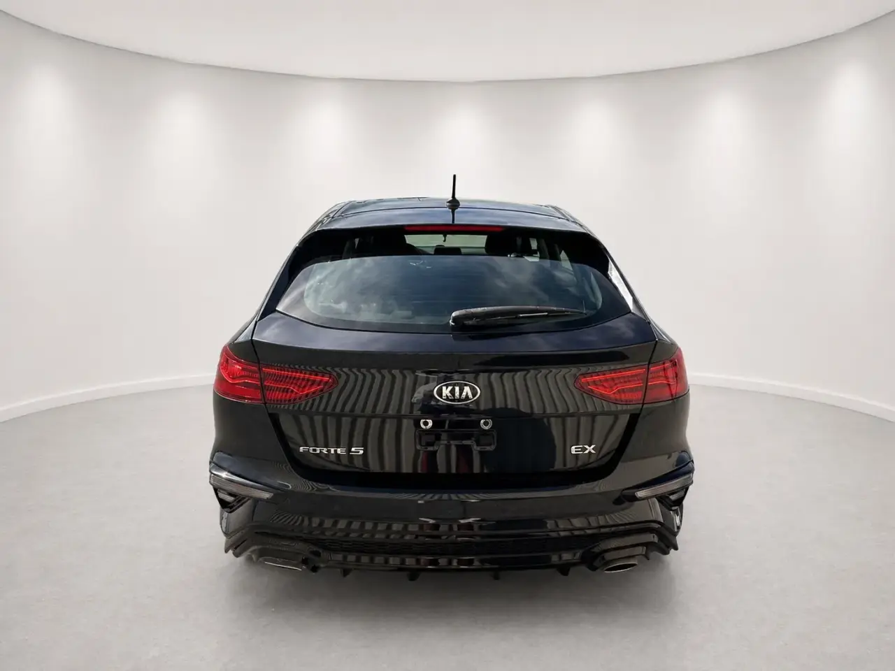 KIA Forte5 EX IVT thumbnail 3