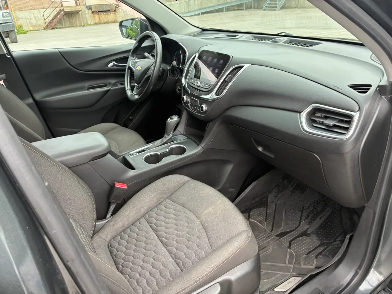 Chevrolet Equinox thumbnail 9